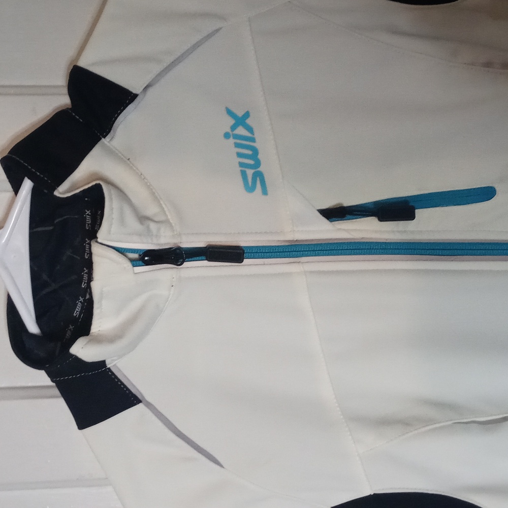 Swix Women’s White Softshell Jacket with Black Accents - Picture 6 of 12